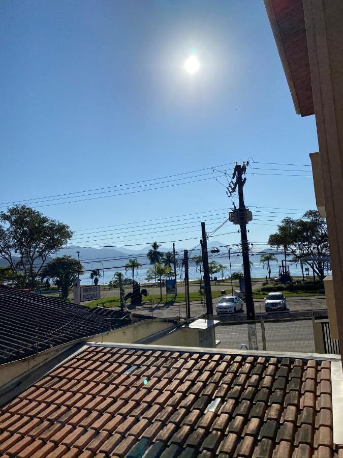 Apartamento Ubatuba, Itagua, Bem Localizado, Duas Vagas De Garagem Exterior photo
